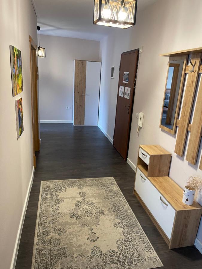 Pedestrian Street Center Apartment Shkoder Ngoại thất bức ảnh